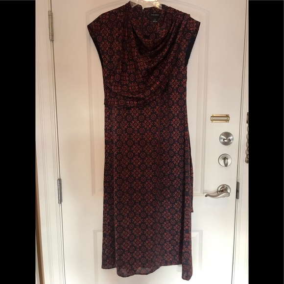 Club Monaco Dresses & Skirts - NWT Club Monaco Dress in Navy, Red & Gold
